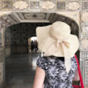 Meet your Posher, Sally